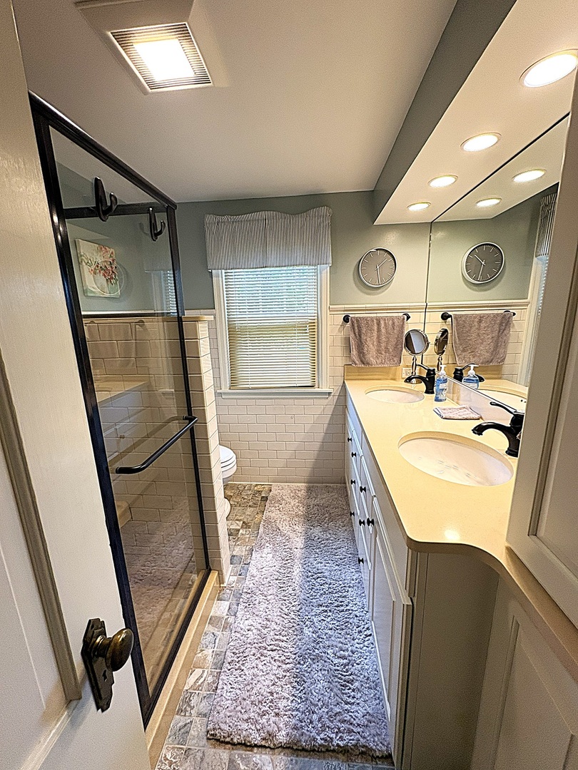 1505 1st Avenue Property Photo 23