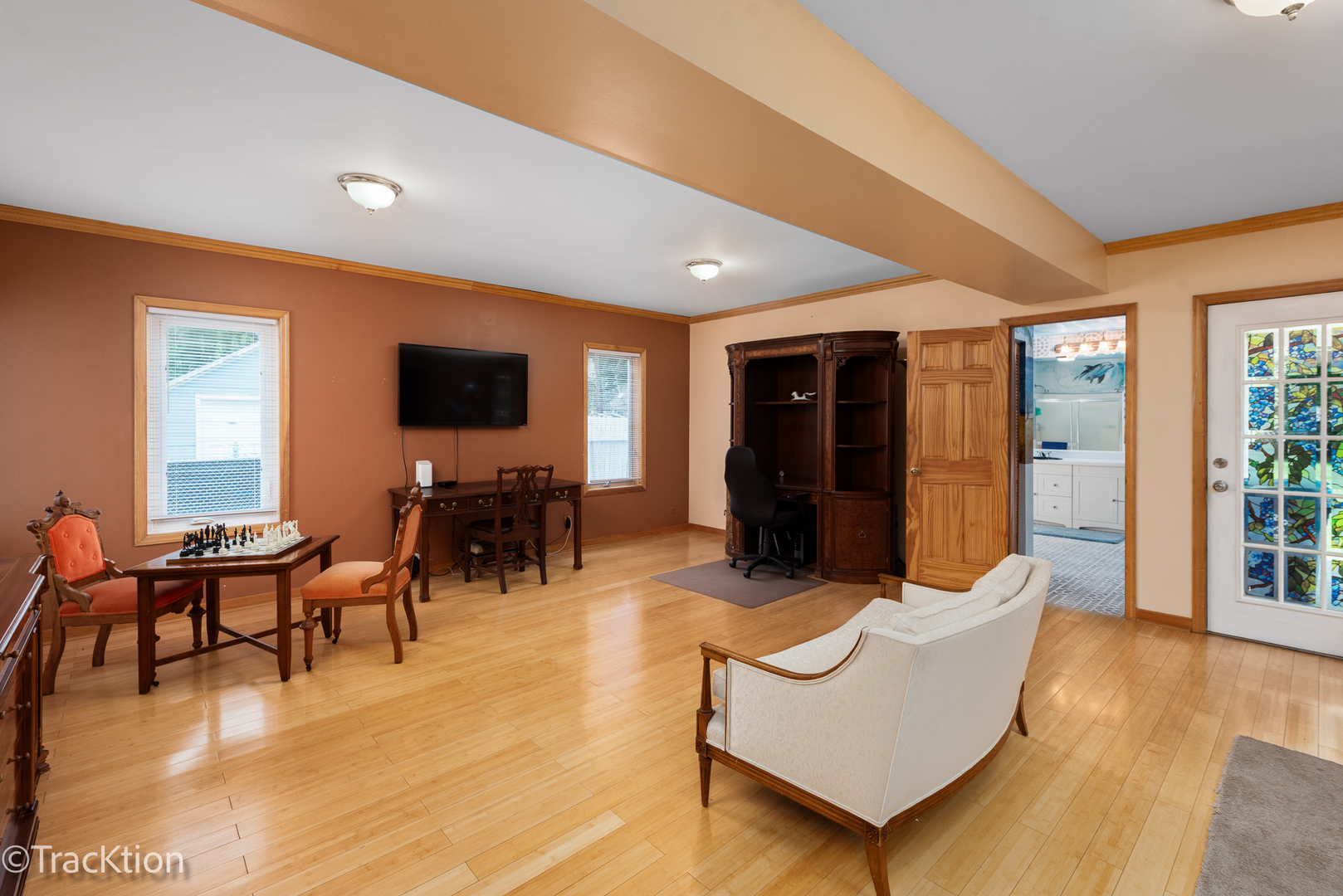 383 W Park Avenue Property Photo 12