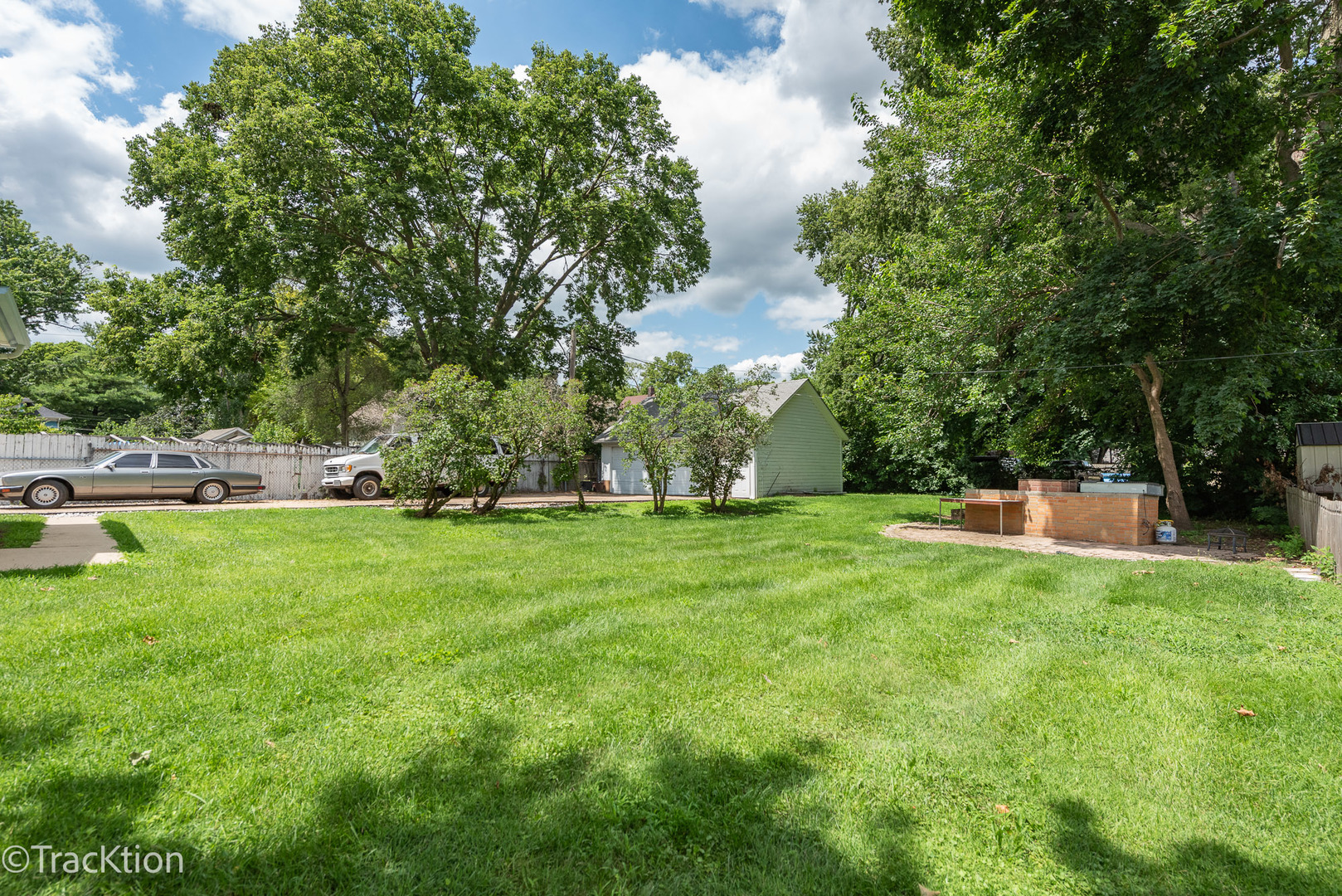 383 W Park Avenue Property Photo 25
