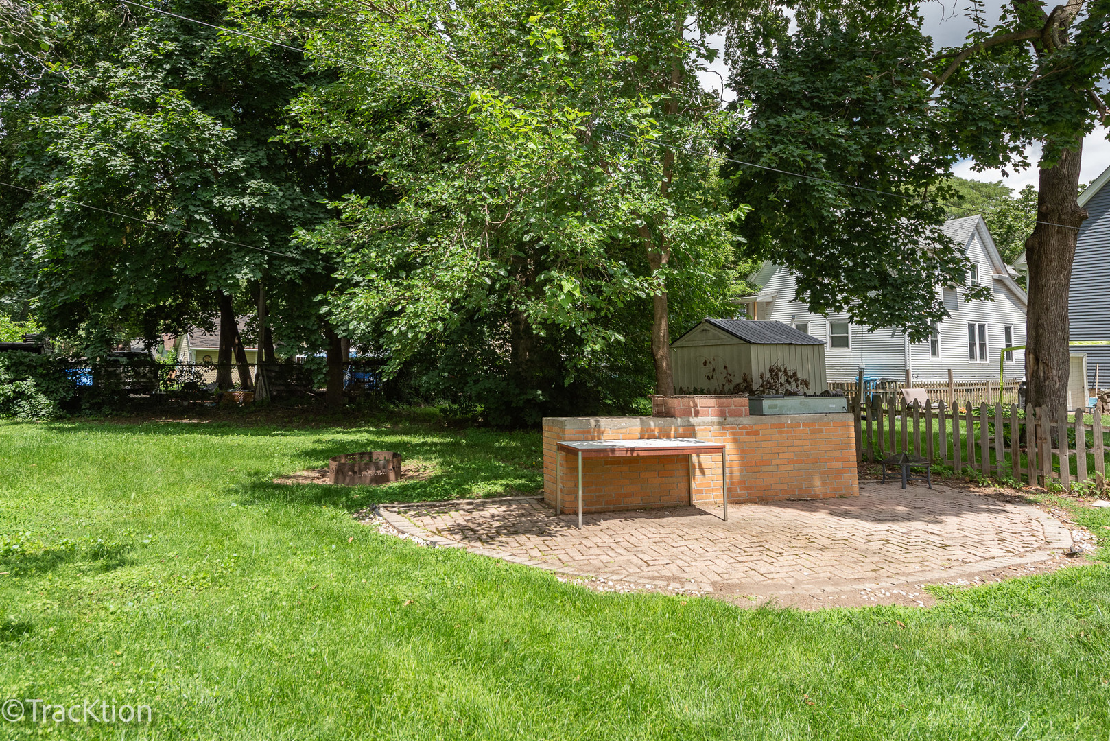 383 W Park Avenue Property Photo 26