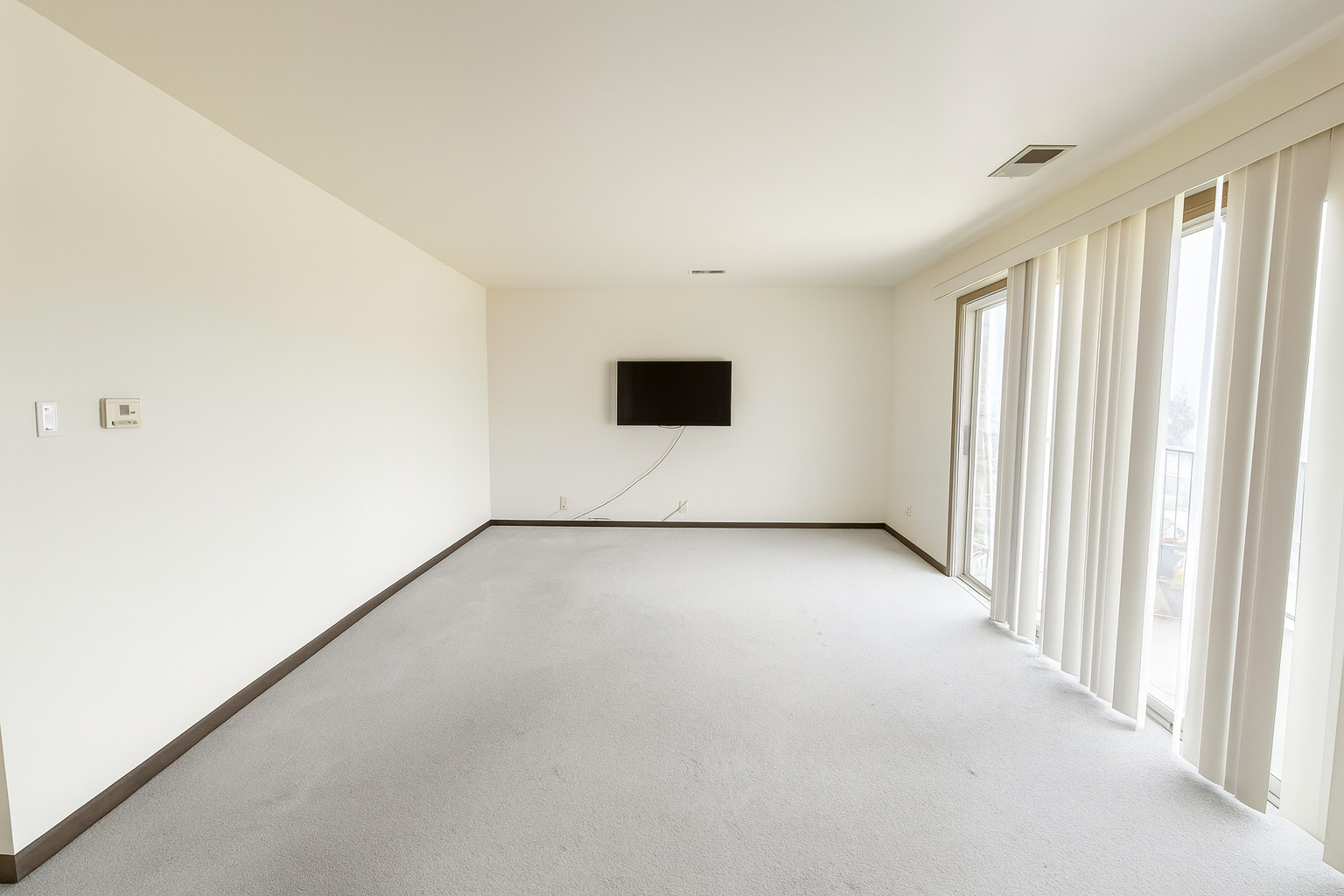 10424 Central Avenue 3ne Property Photo 4
