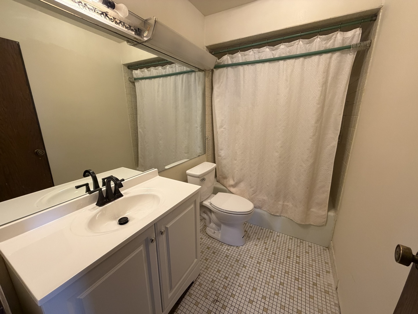 10424 Central Avenue 3ne Property Photo 9