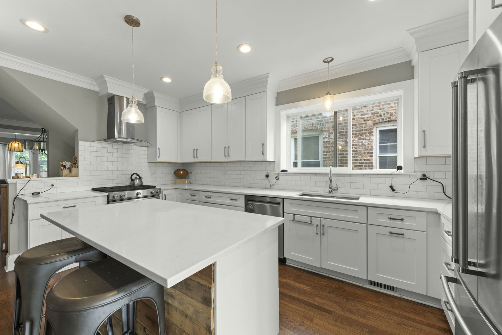 2416 Elmwood Avenue Property Photo 2