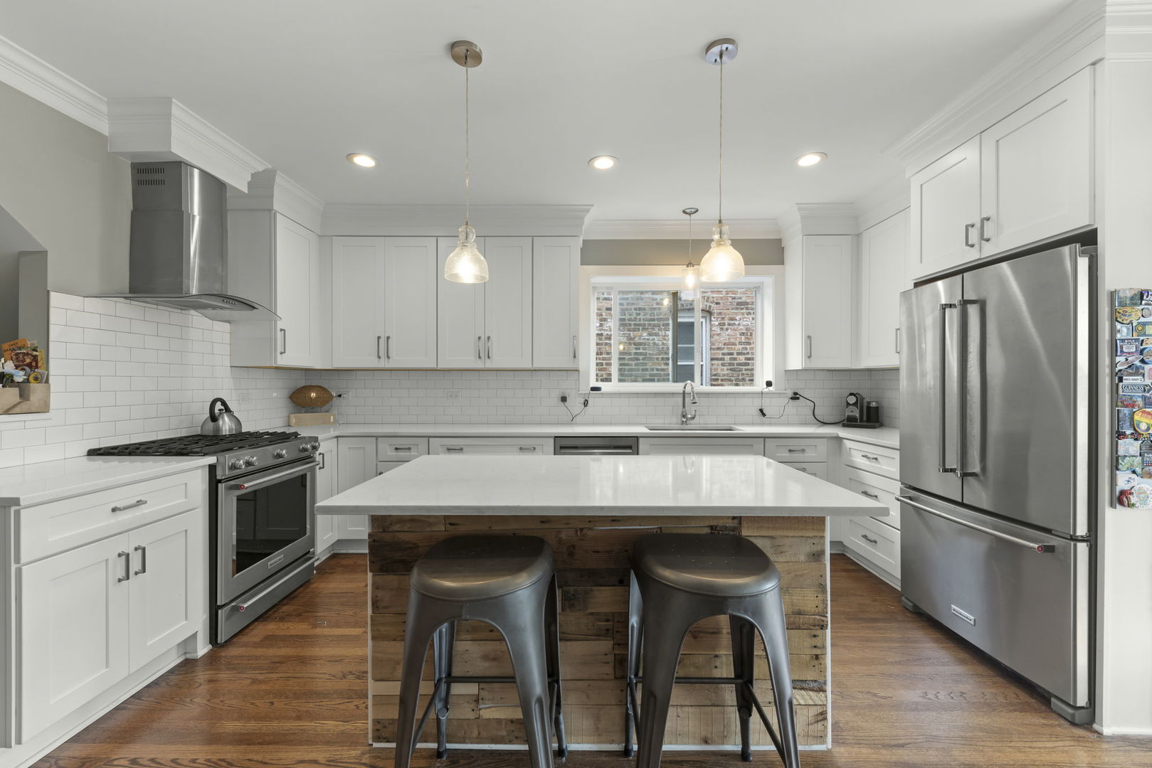 2416 Elmwood Avenue Property Photo 3