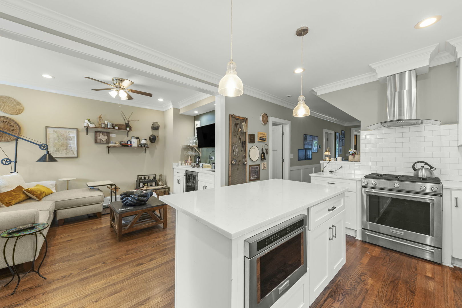 2416 Elmwood Avenue Property Photo 4