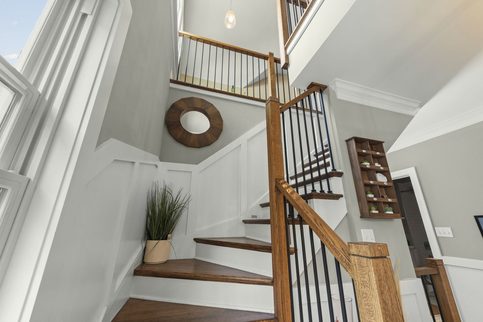 2416 Elmwood Avenue Property Photo 16