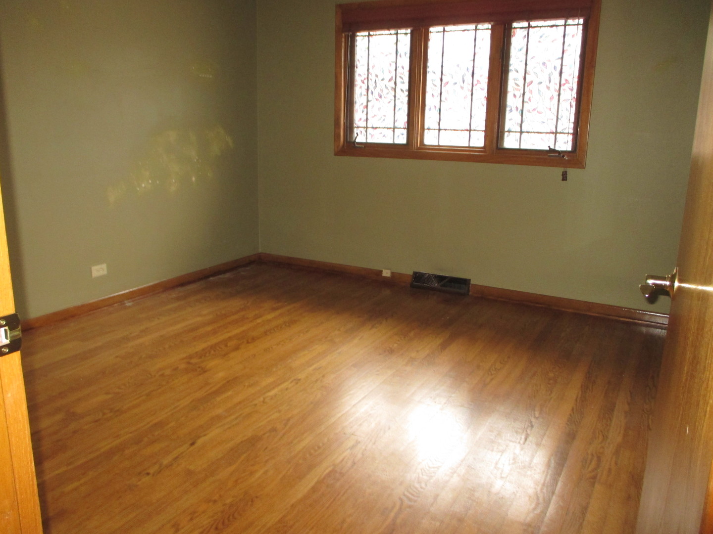 12530 S Harlem Avenue Property Photo 3