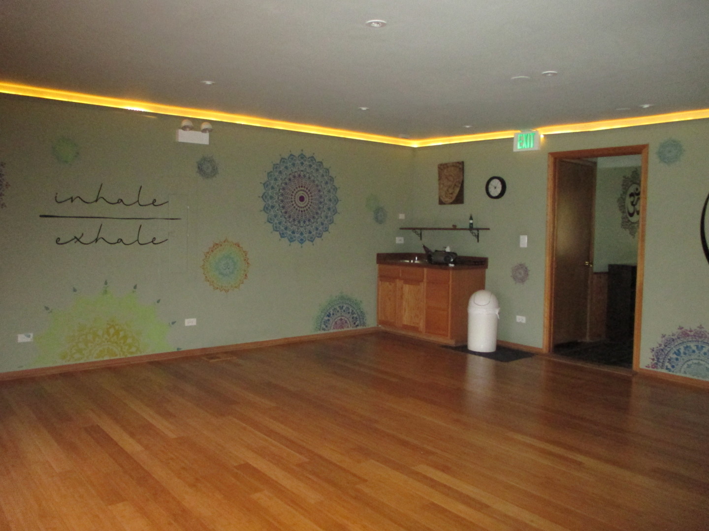 12530 S Harlem Avenue Property Photo 6