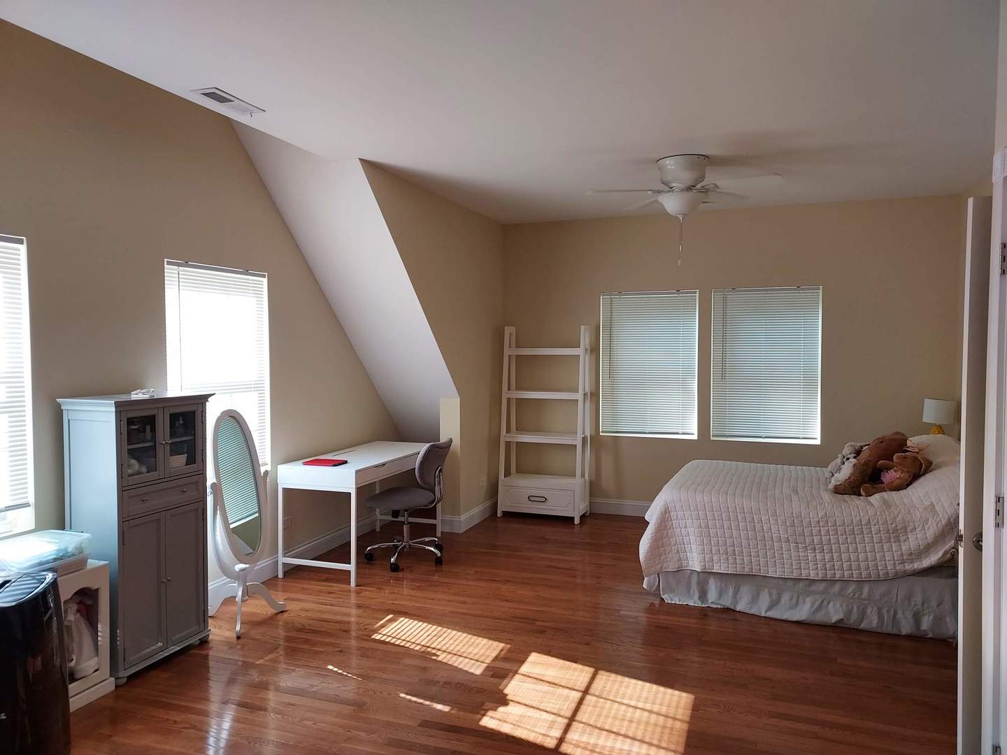 201 Devonshire Road Property Photo 24