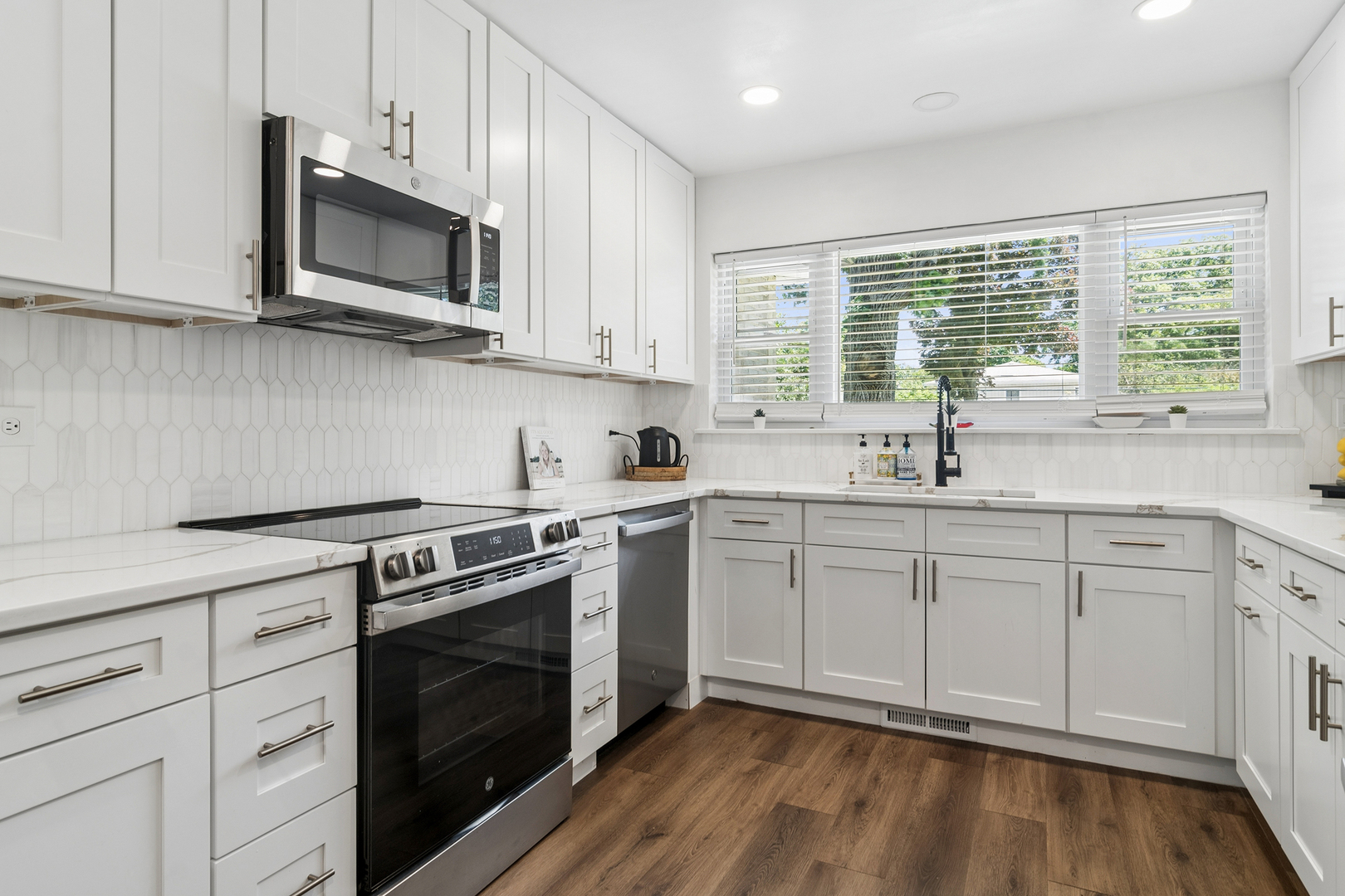 12663892 Property Photo 8