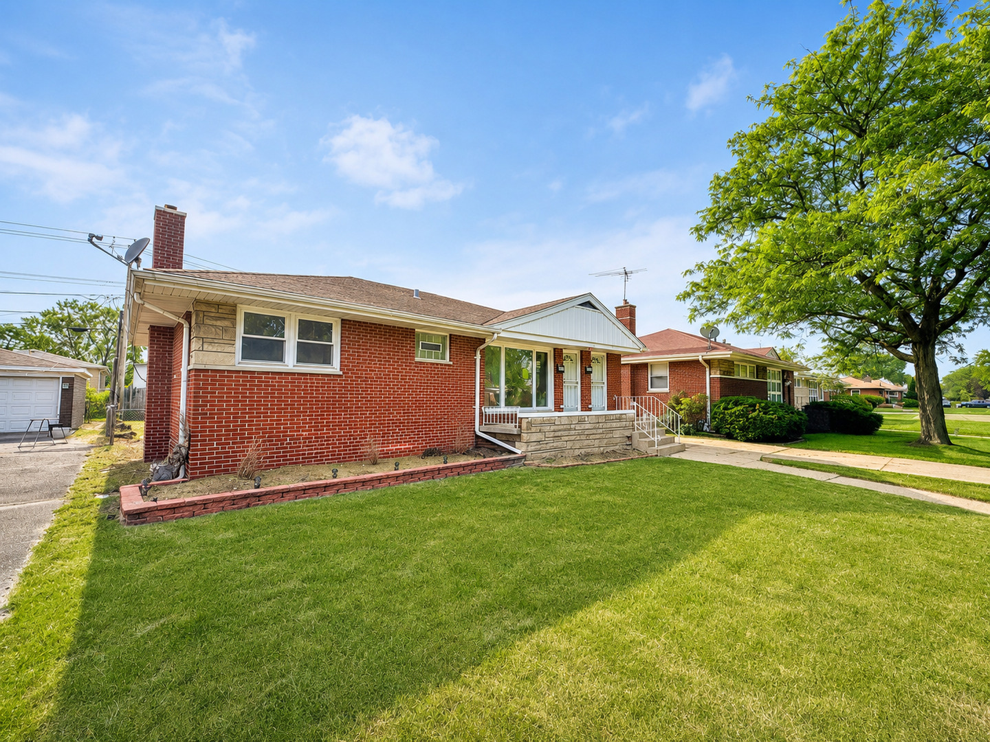 386 Clyde Avenue Property Photo 1