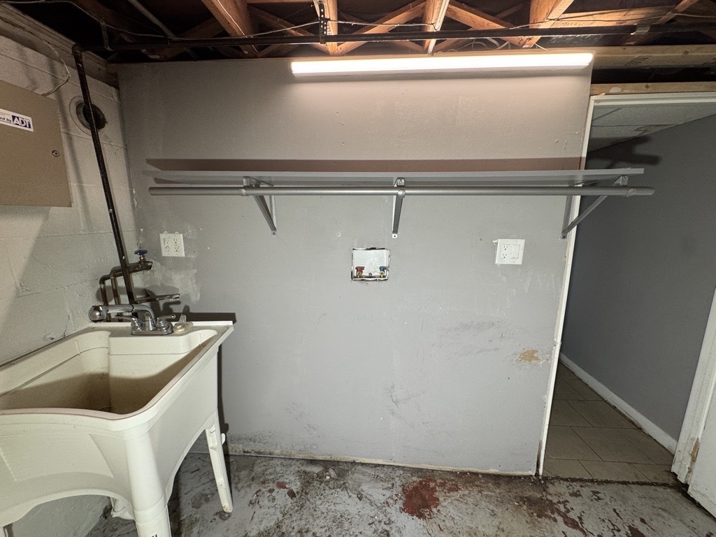 386 Clyde Avenue Property Photo 18