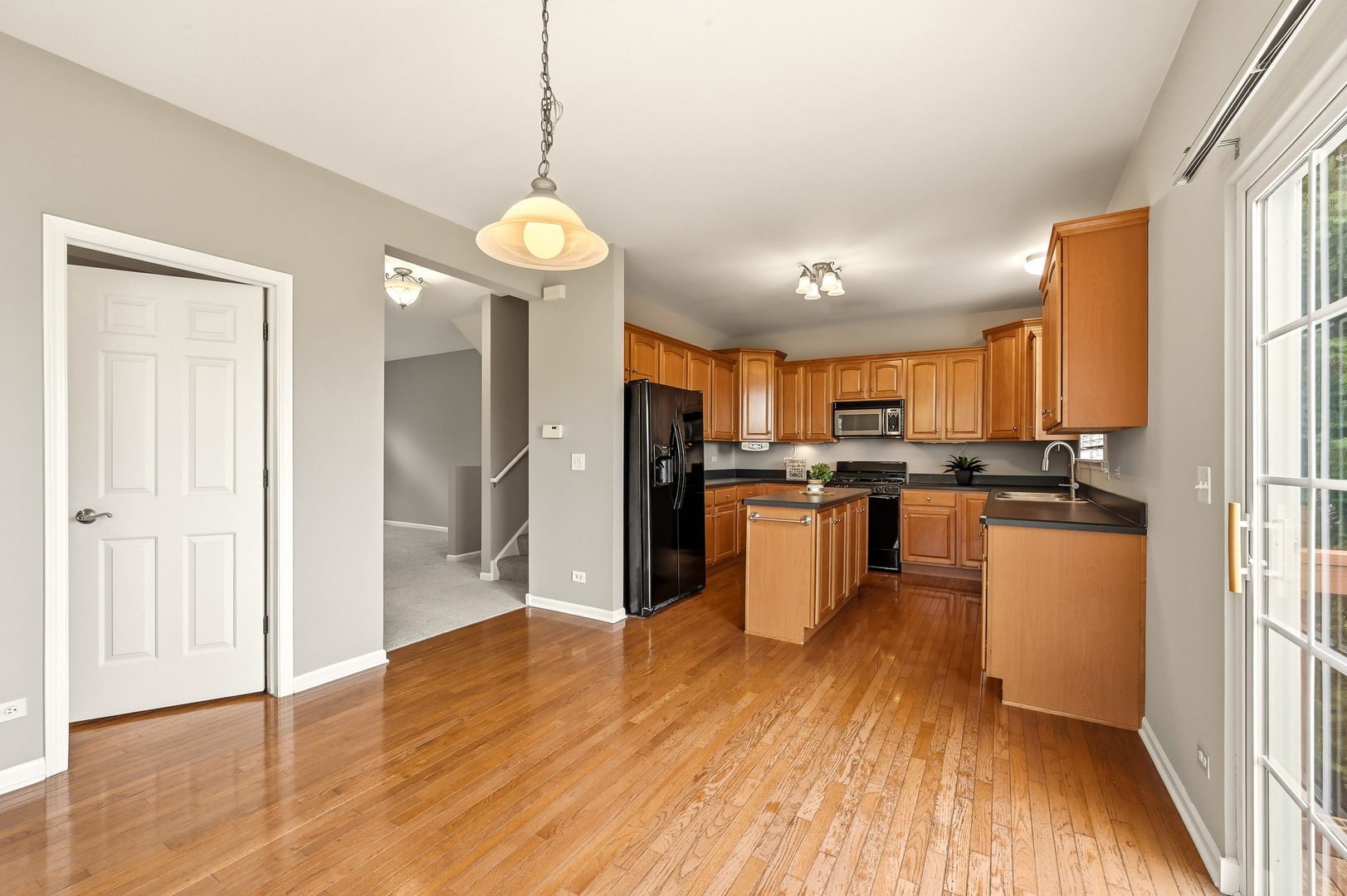 2320 Hudson Circle Property Photo 7