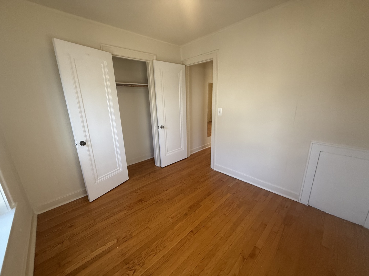 18 E Northwest Highway 5 Property Photo 6