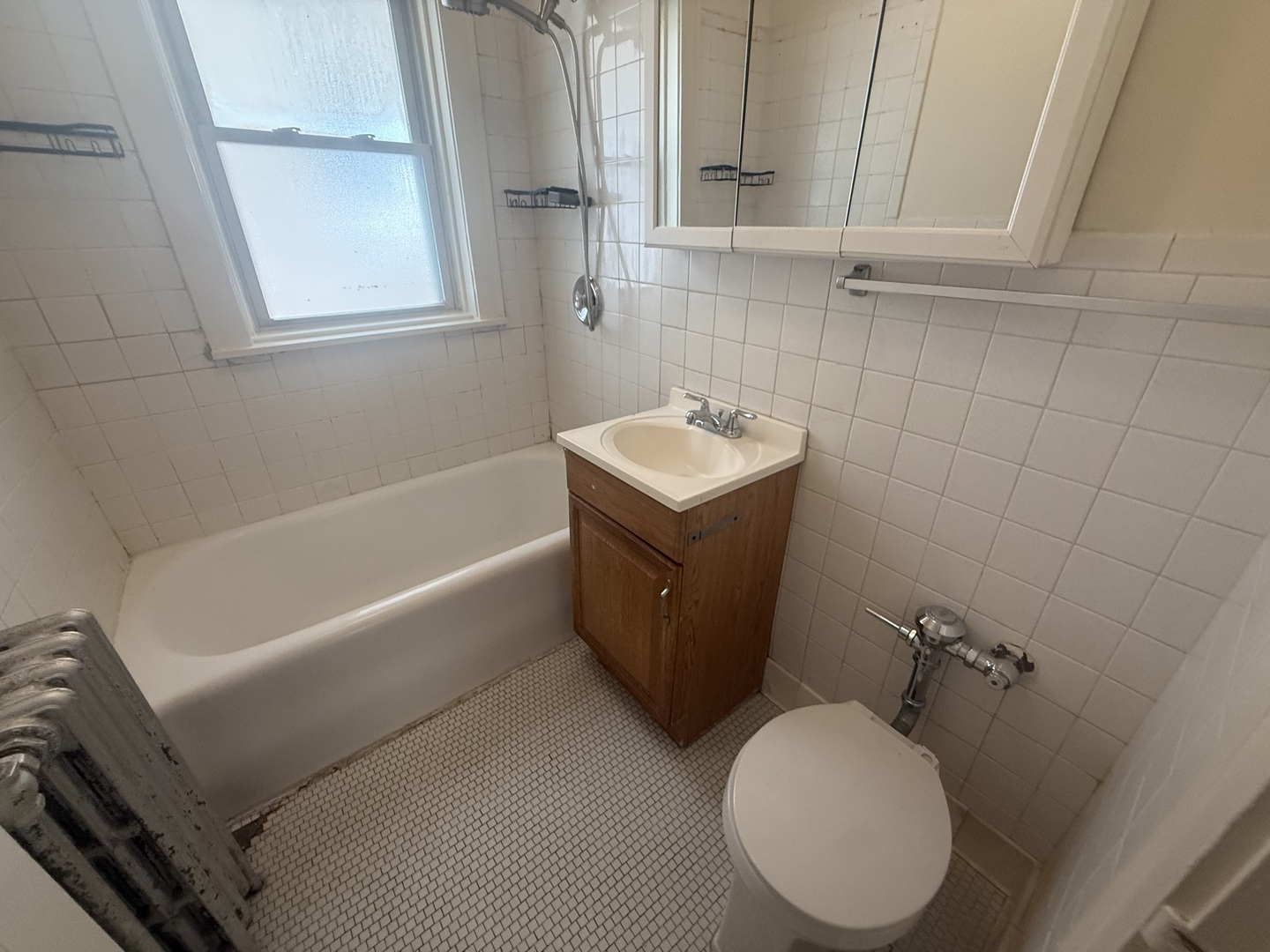 18 E Northwest Highway 5 Property Photo 9