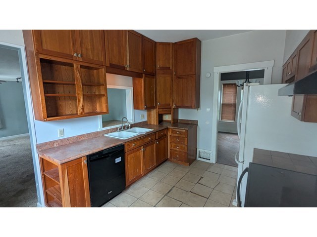 415 Parham Street Property Photo 2