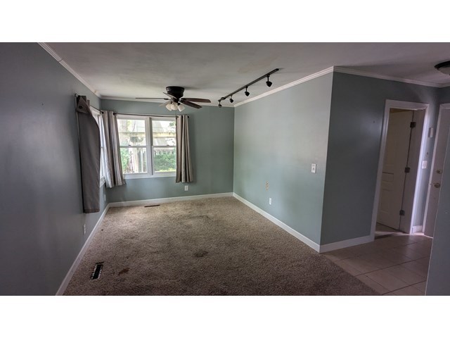 415 Parham Street Property Photo 3