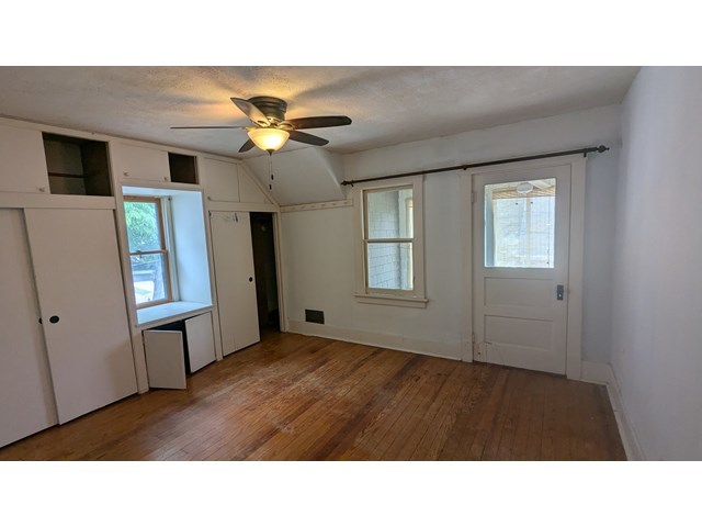 415 Parham Street Property Photo 13