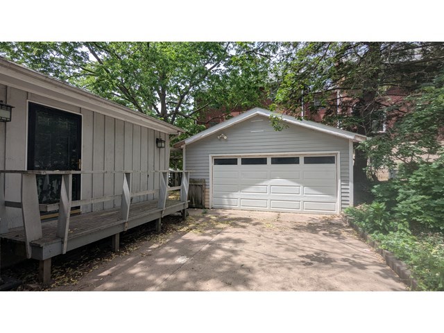 415 Parham Street Property Photo 16