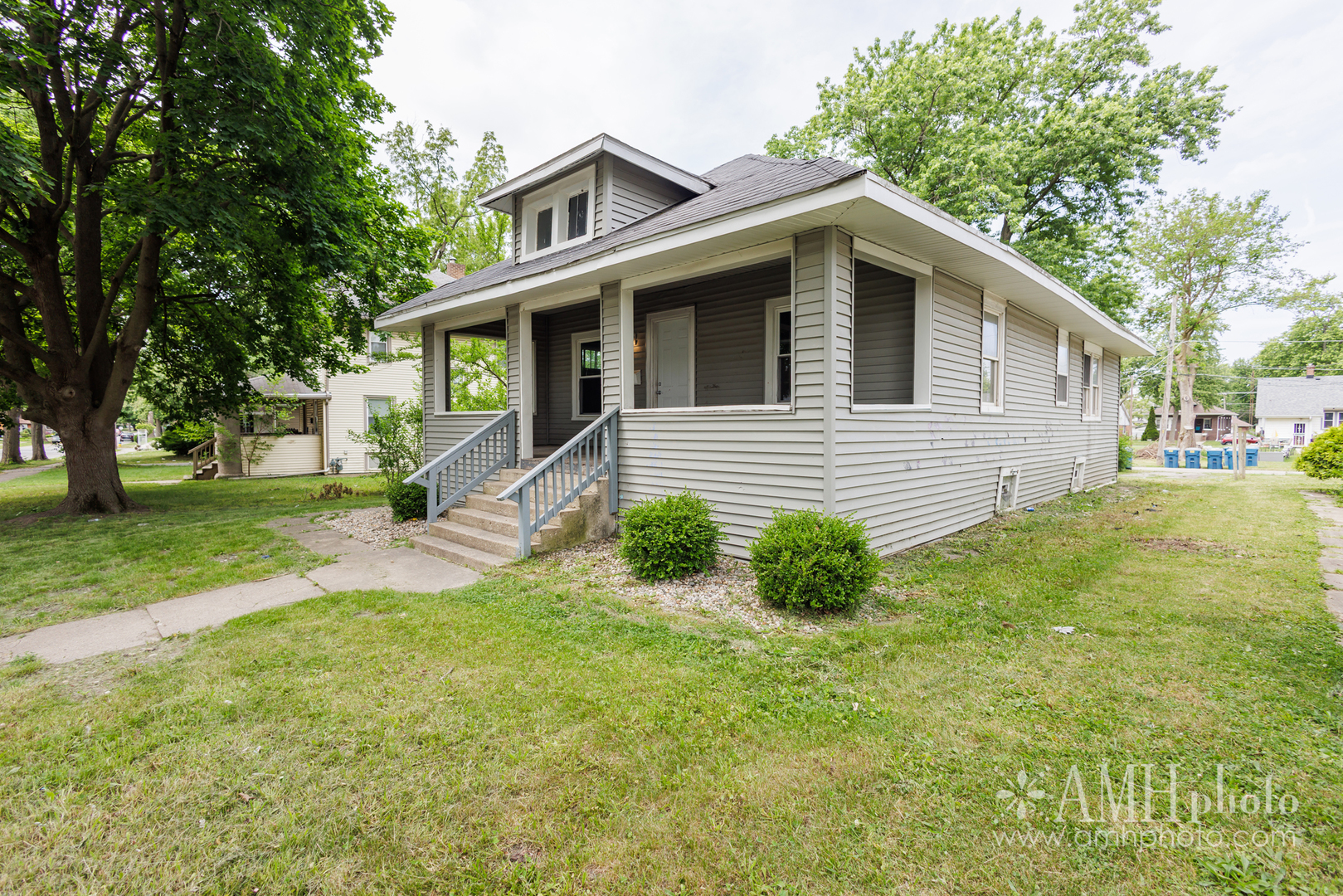 459 S Lincoln Avenue Property Photo 4