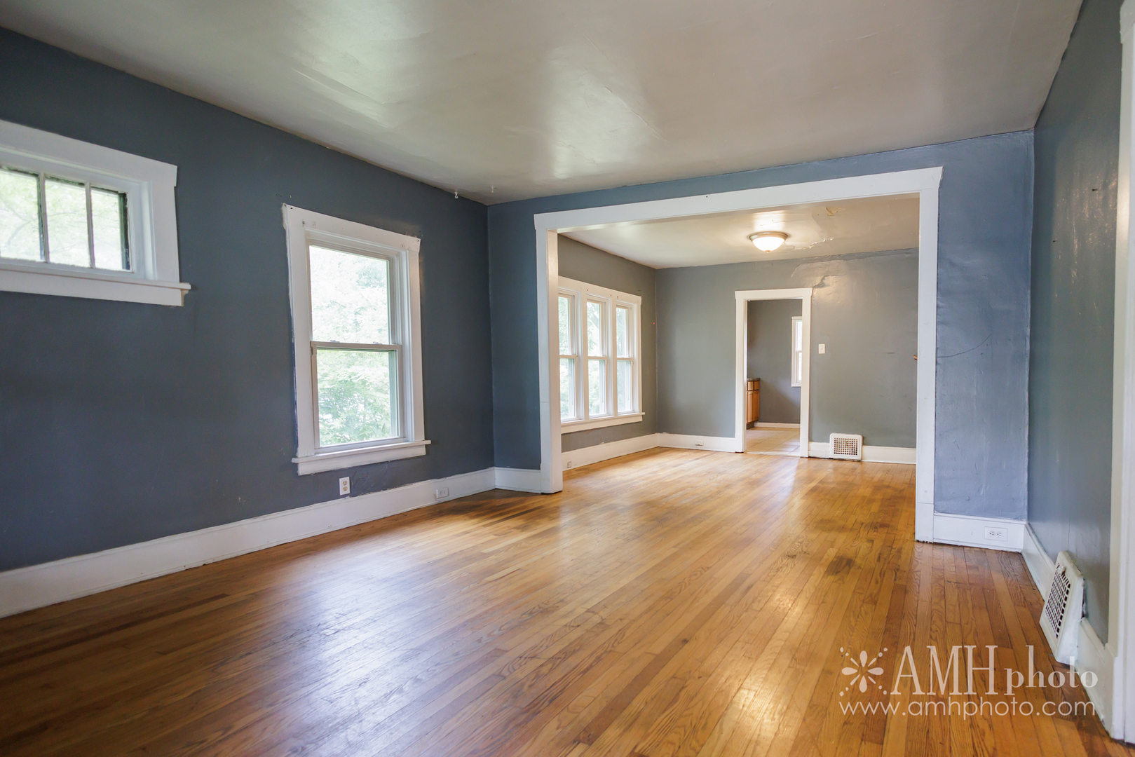 459 S Lincoln Avenue Property Photo 8