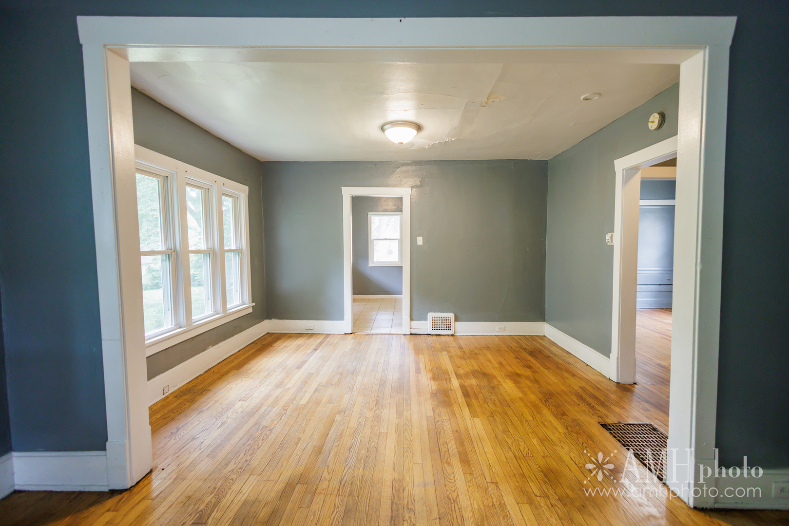 459 S Lincoln Avenue Property Photo 9