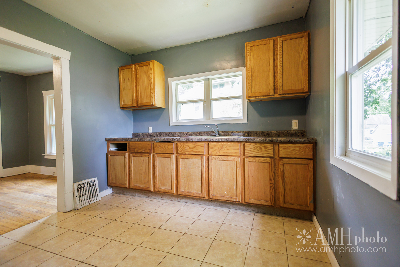 459 S Lincoln Avenue Property Photo 14
