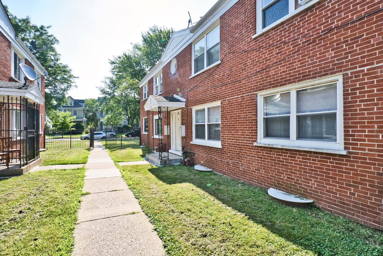 118 N Menard Avenue Property Photo 11
