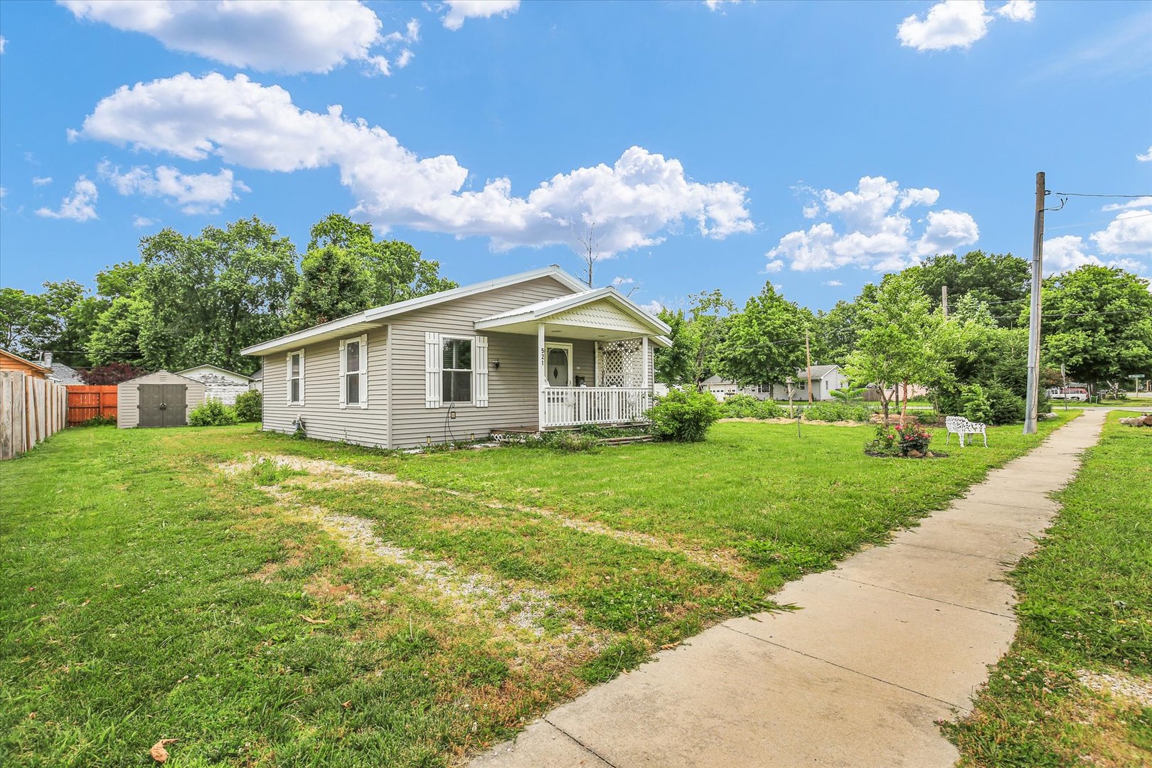 521 N Mcclellan Street Property Photo 3