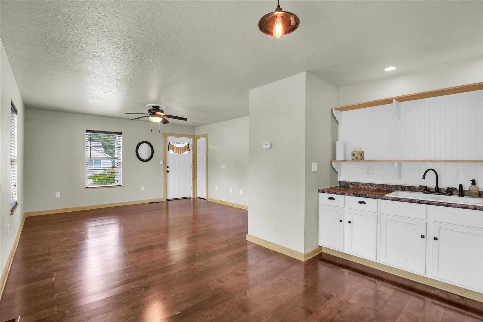 521 N Mcclellan Street Property Photo 10