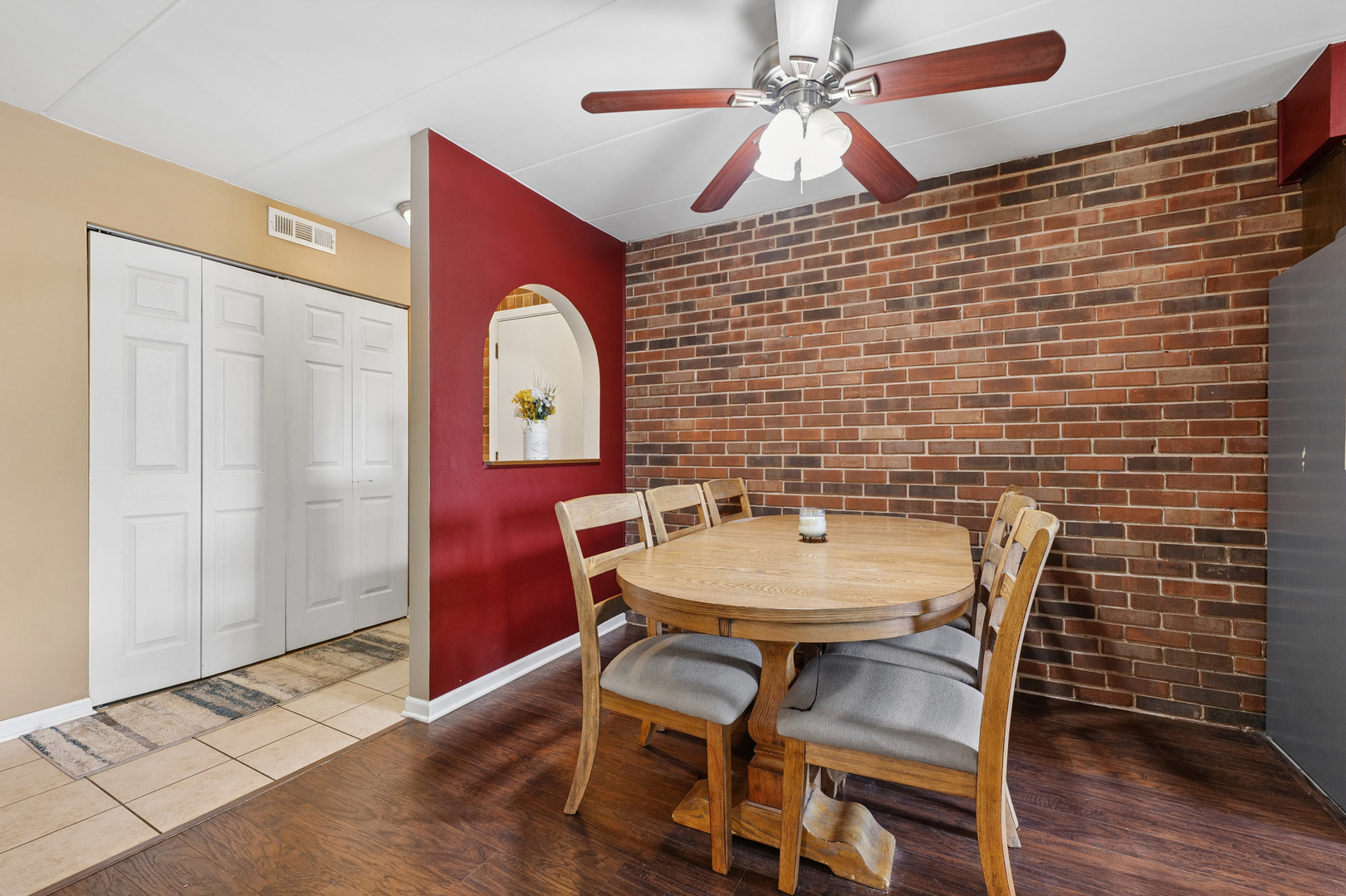 1940 183rd Street 2c Property Photo 3