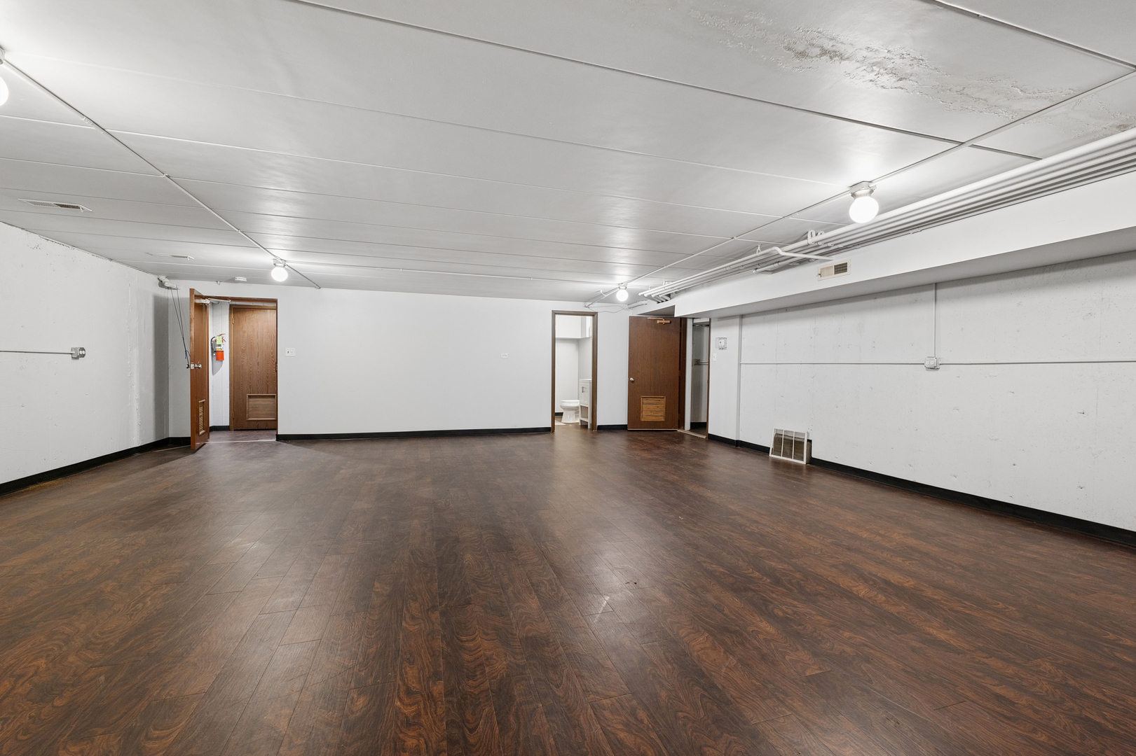 1940 183rd Street 2c Property Photo 15
