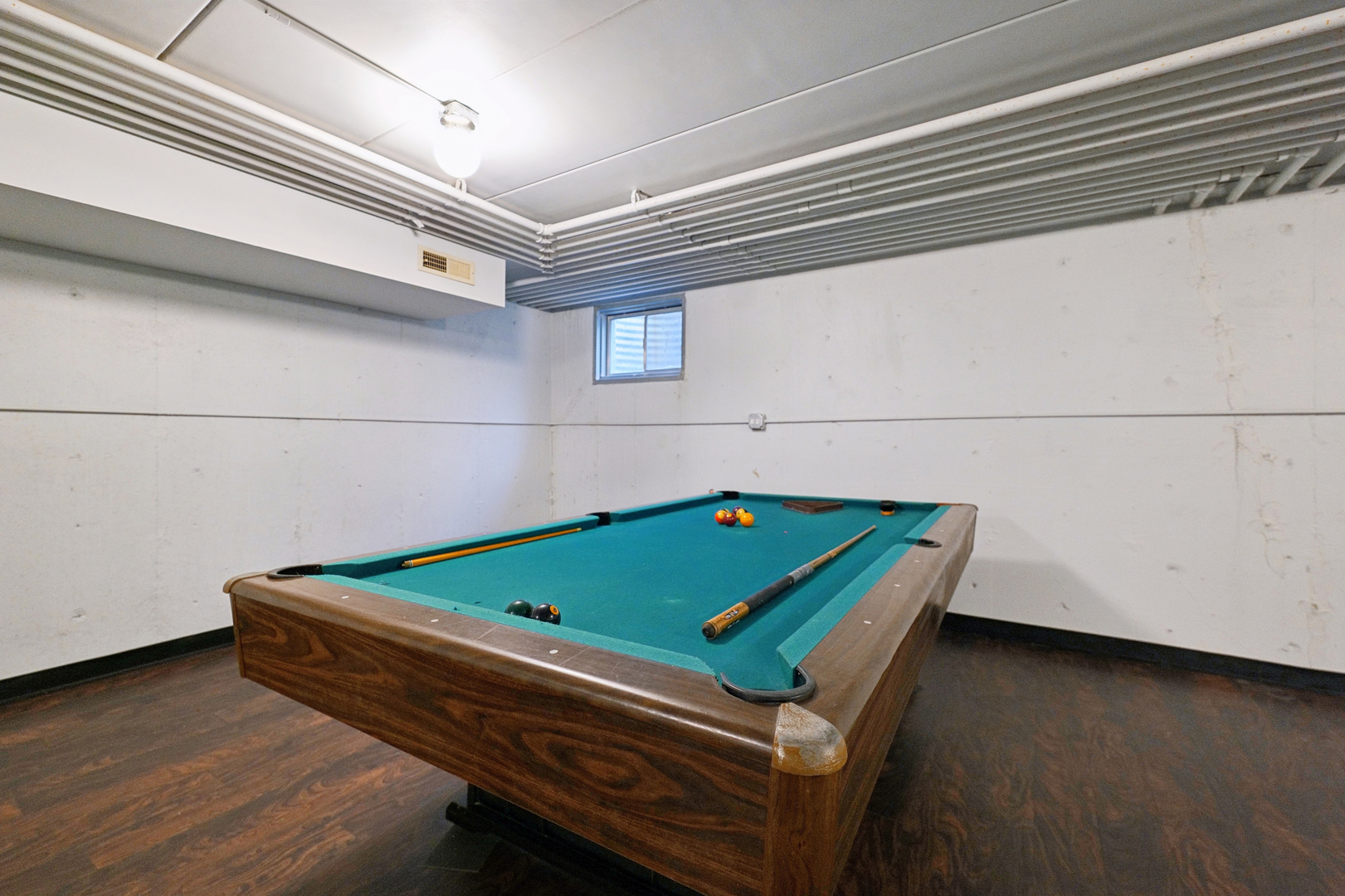 1940 183rd Street 2c Property Photo 16