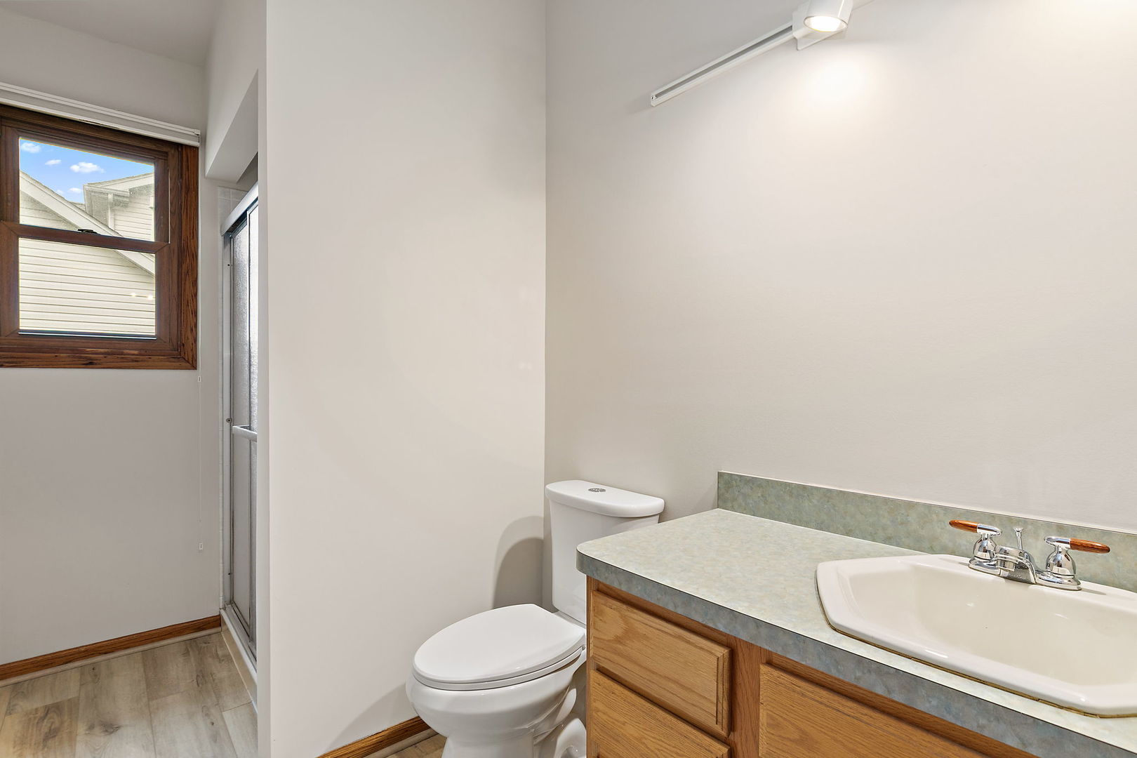 422 Old Country Way Property Photo 12