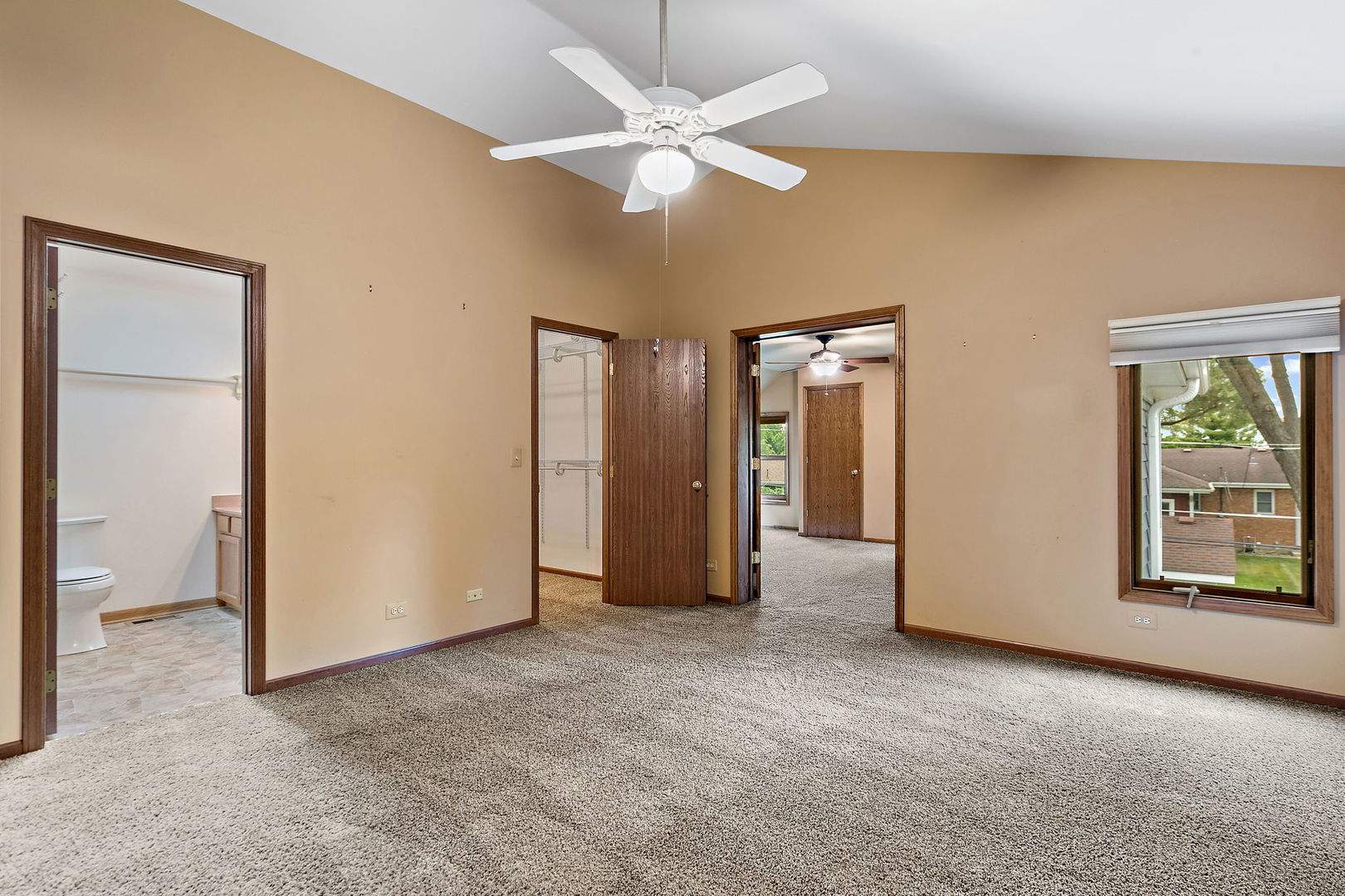 422 Old Country Way Property Photo 14