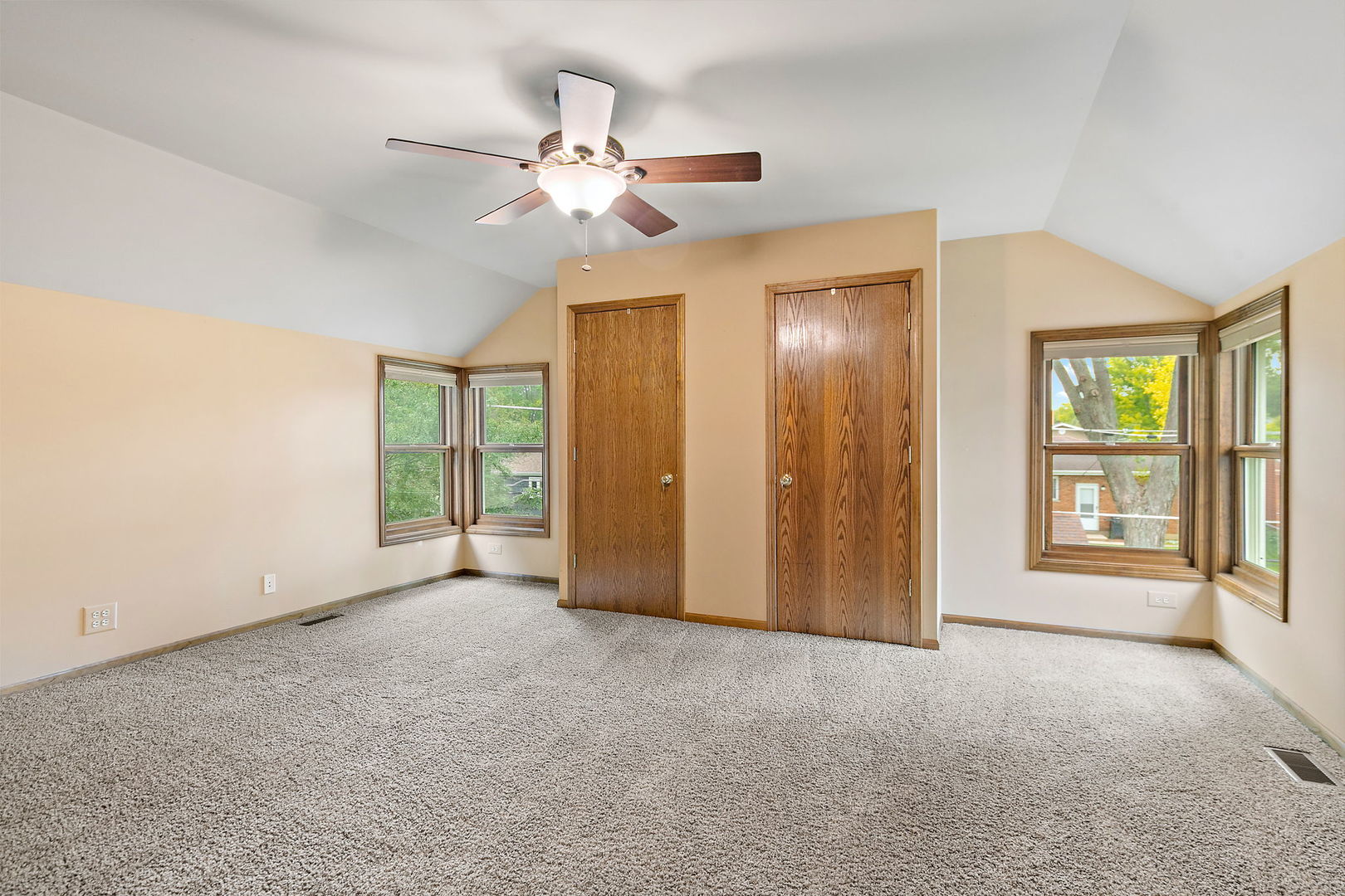 422 Old Country Way Property Photo 17
