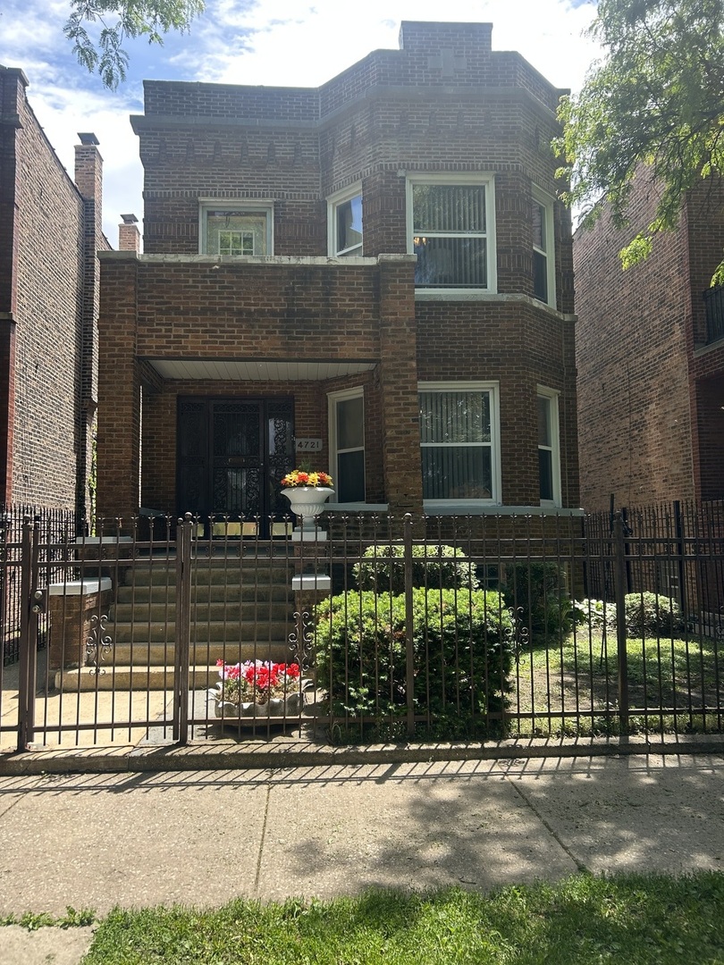 4721 W Jackson Boulevard Property Photo 1