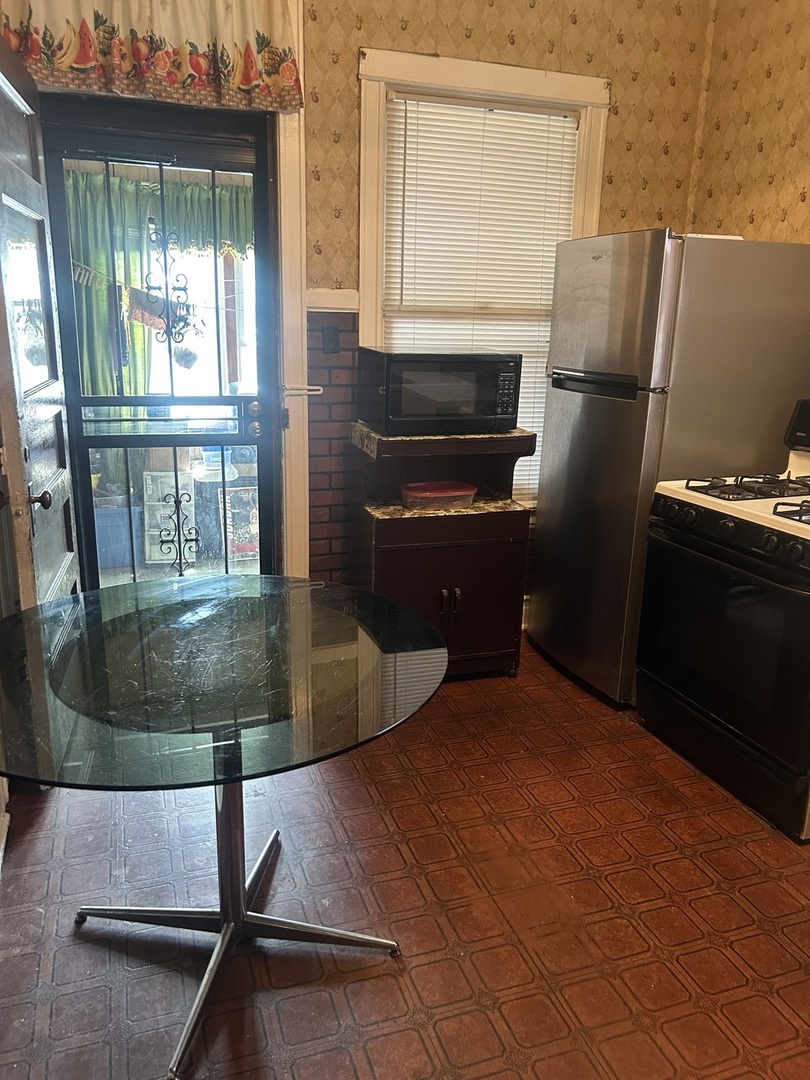 4721 W Jackson Boulevard Property Photo 10