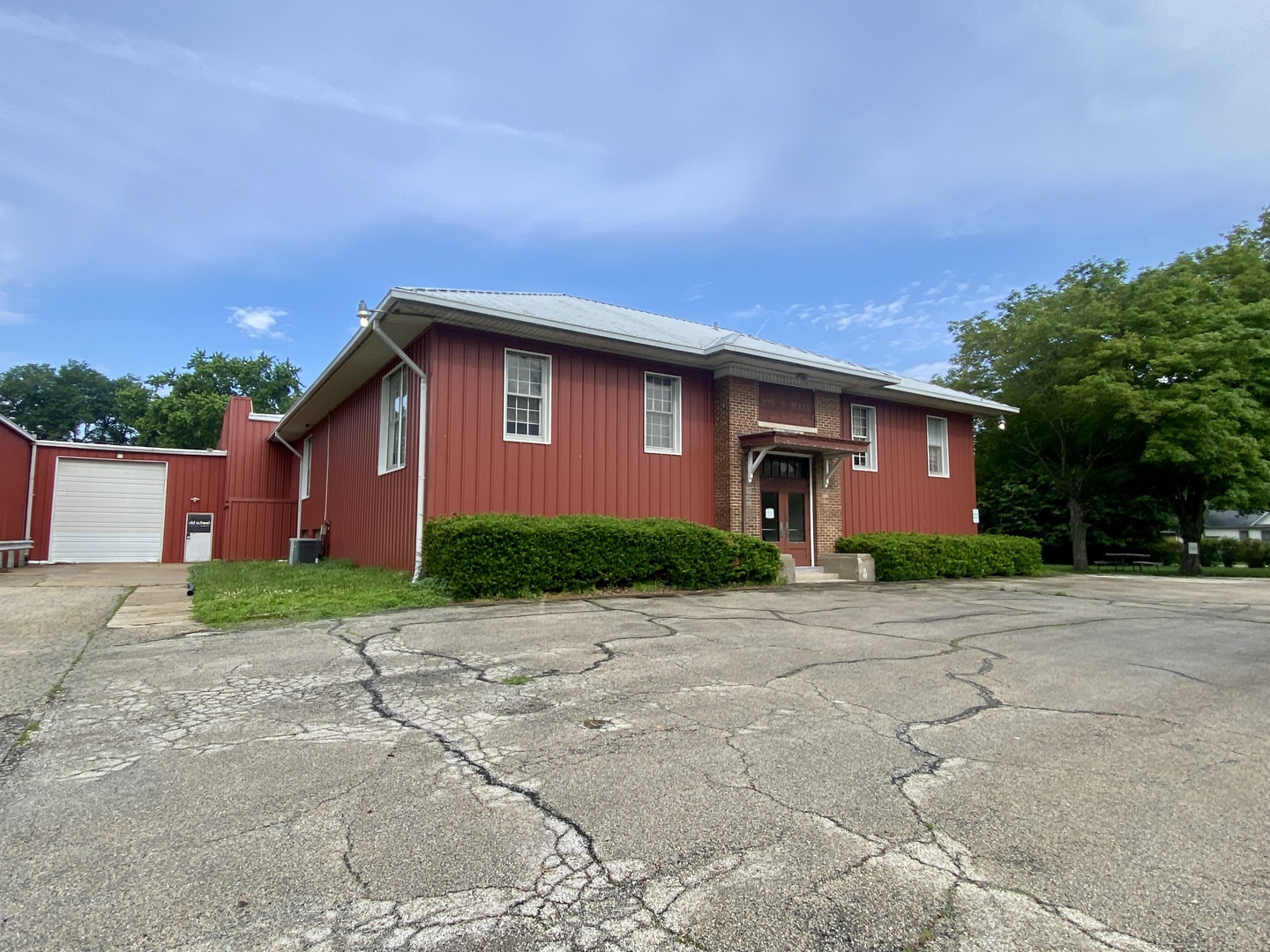 205 S Main Street Property Photo 4