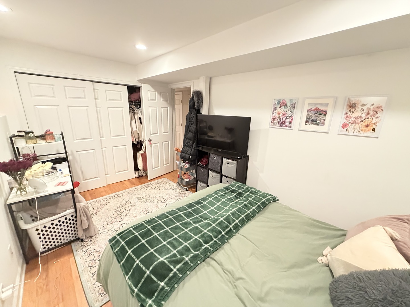 1330 W Roscoe Street 1 Property Photo 17