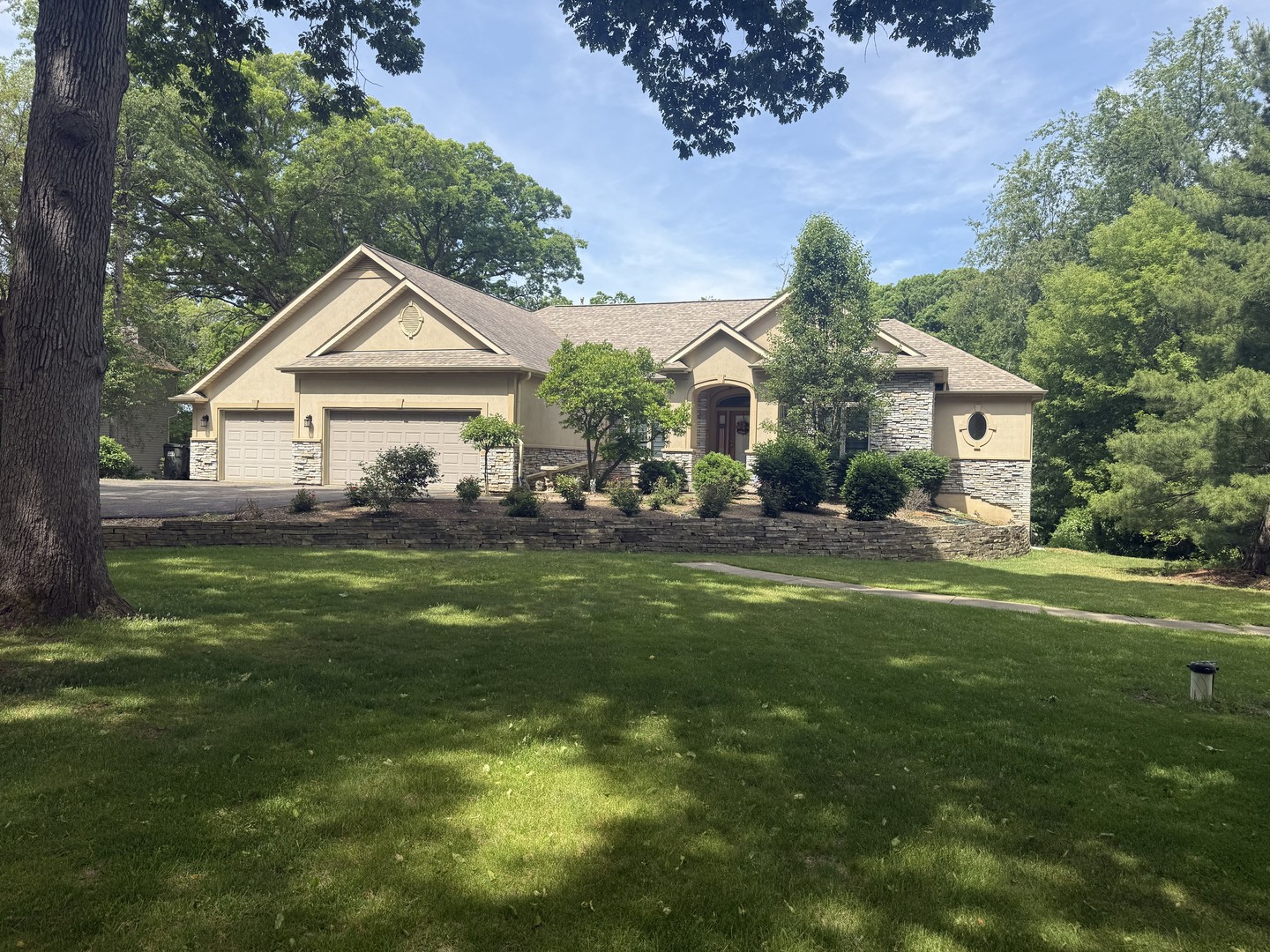10605 Red Hawk Lane Property Photo 1
