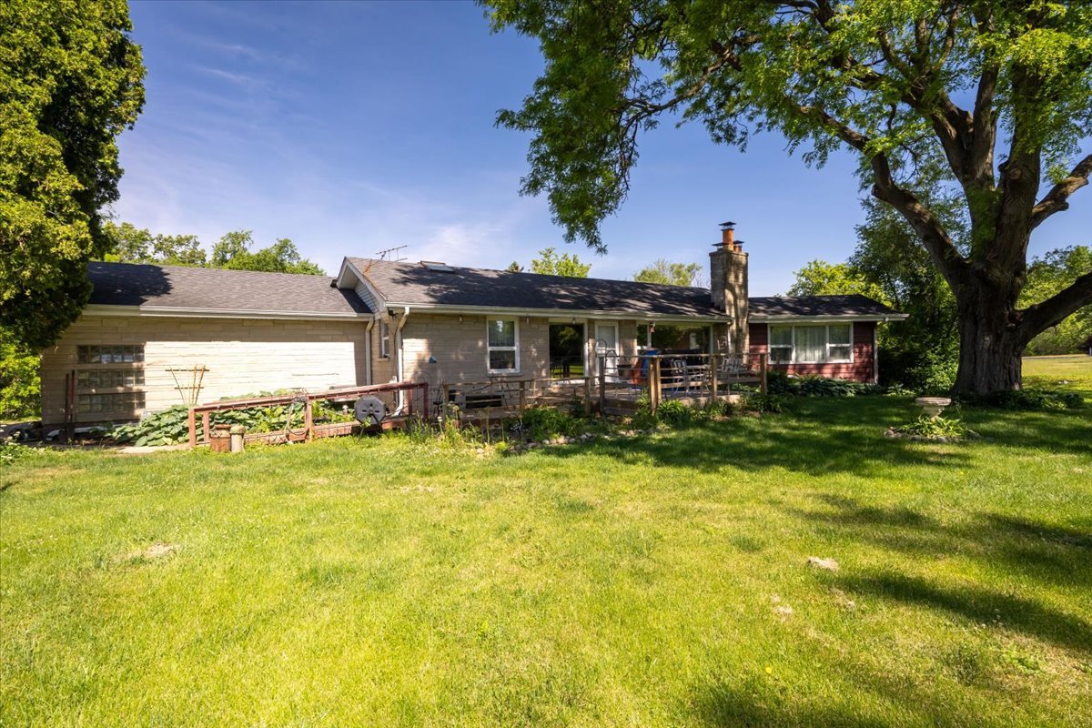 6n192 Weber Drive Property Photo 1