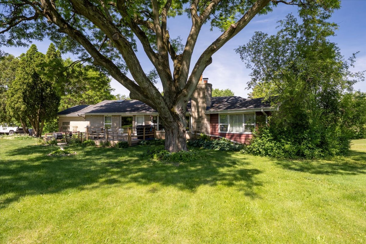 6n192 Weber Drive Property Photo 4