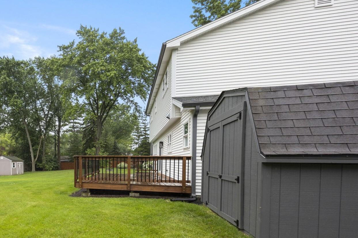 1048 Summit Hills Lane Property Photo 28