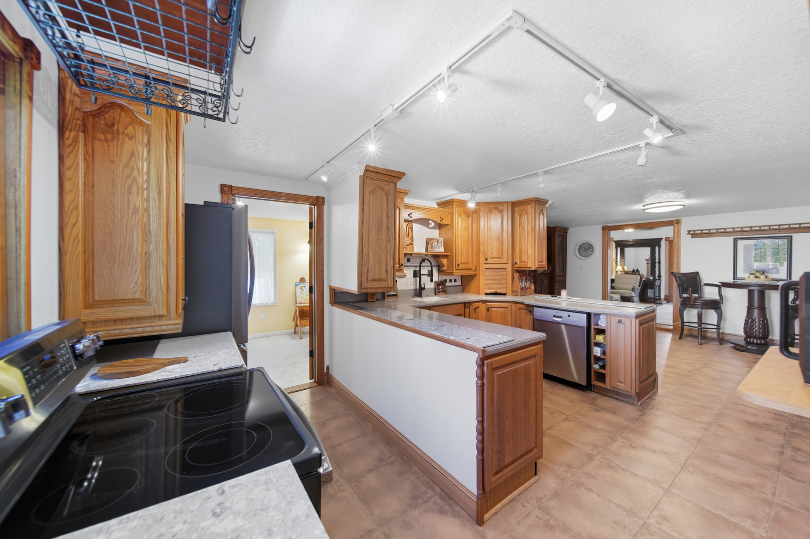 22524 Luther Road Property Photo 12