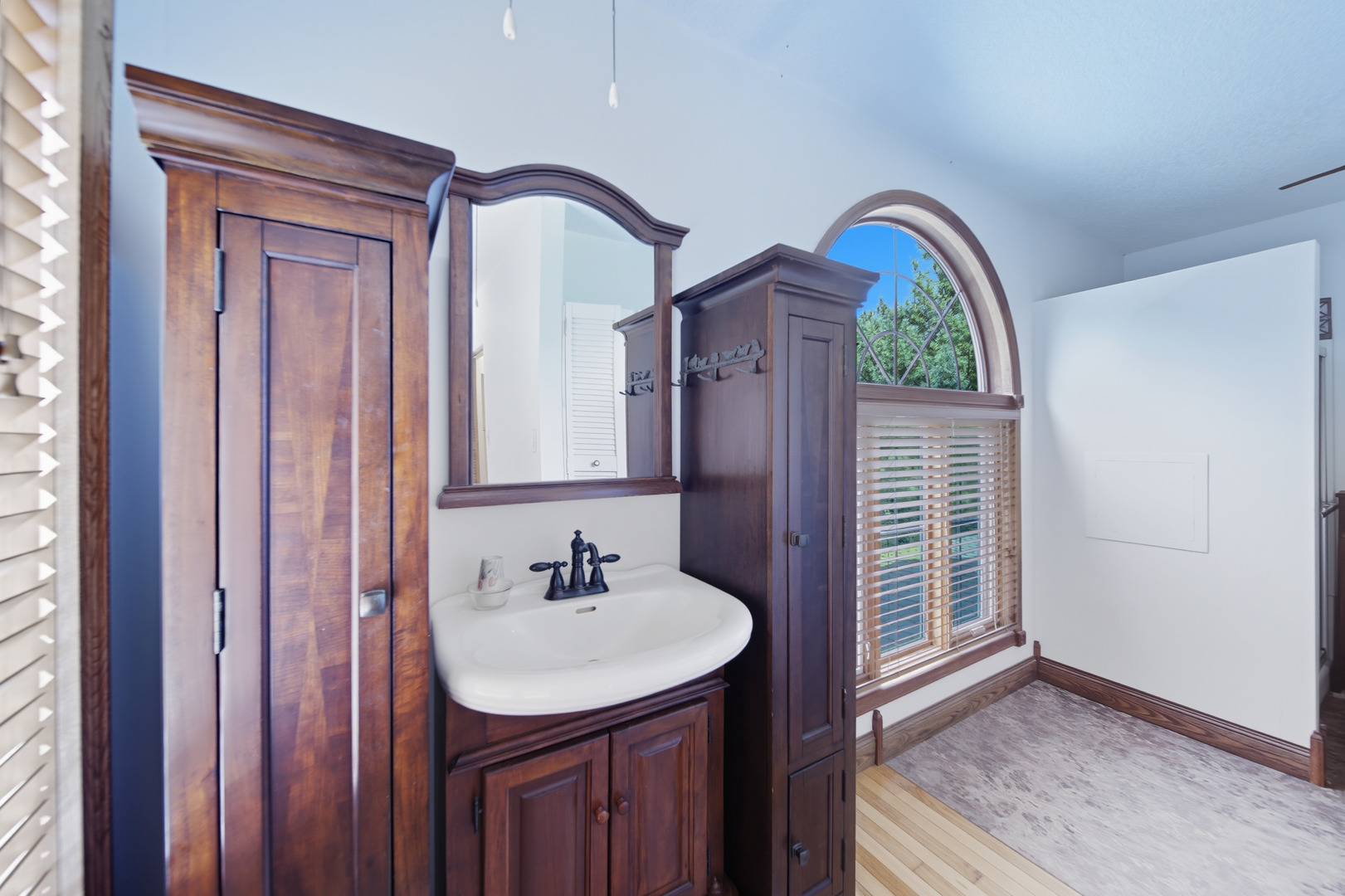 22524 Luther Road Property Photo 32