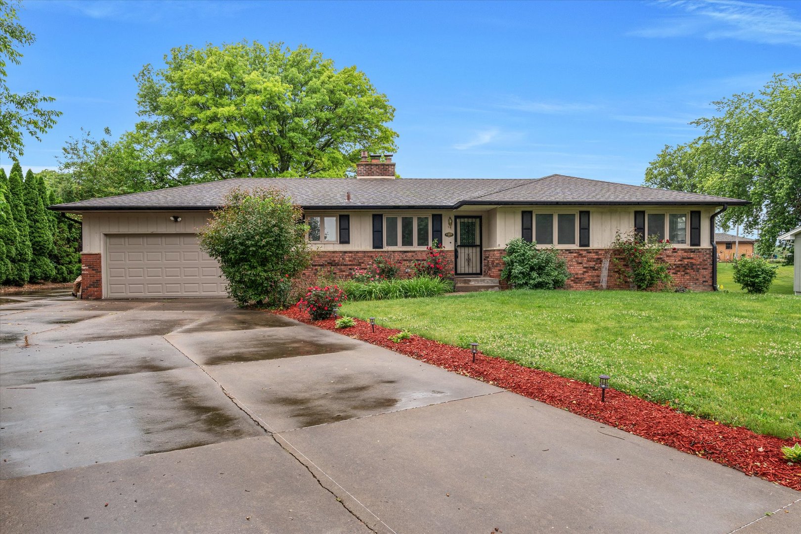 11822 3rd Street Property Photo 1