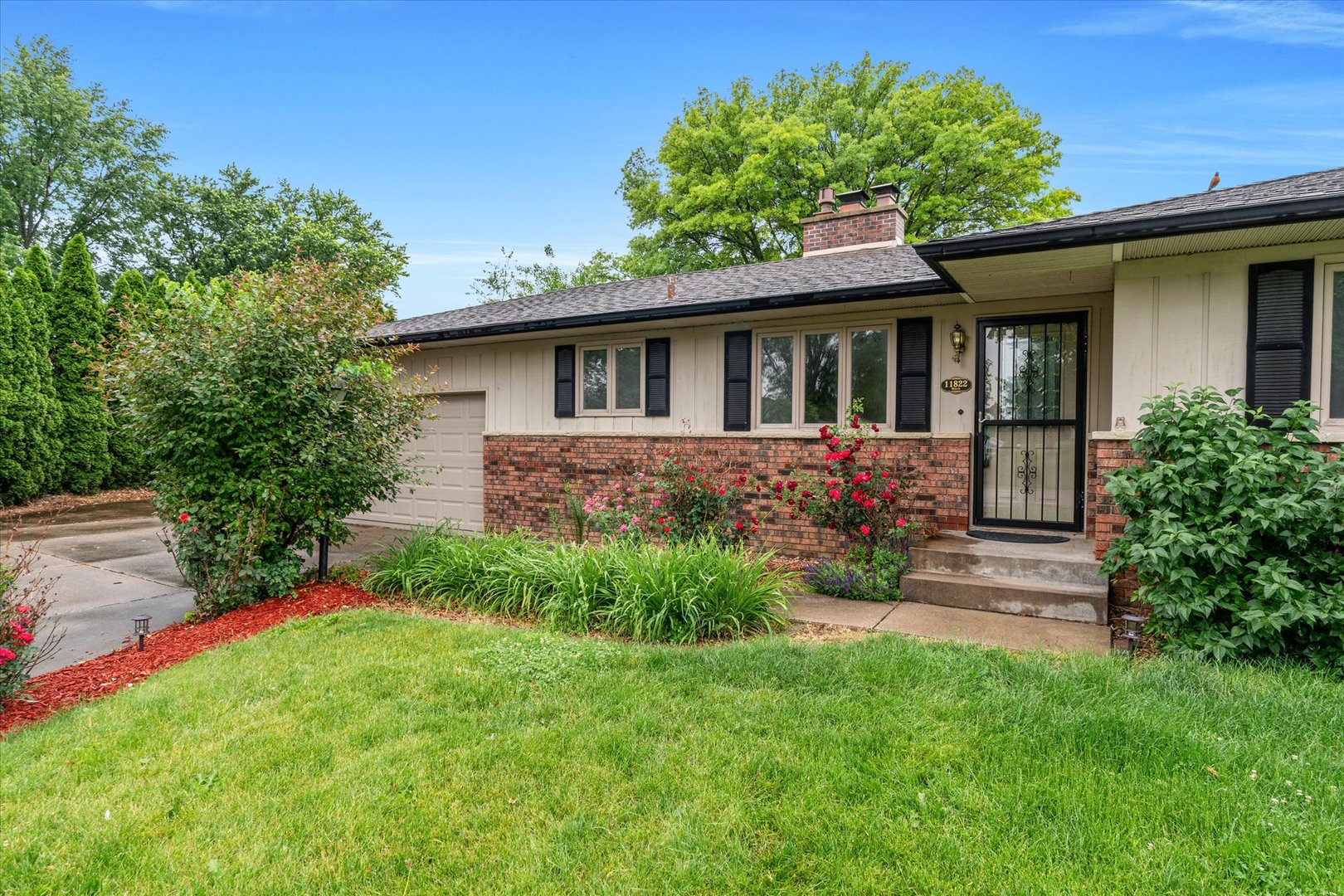 11822 3rd Street Property Photo 5