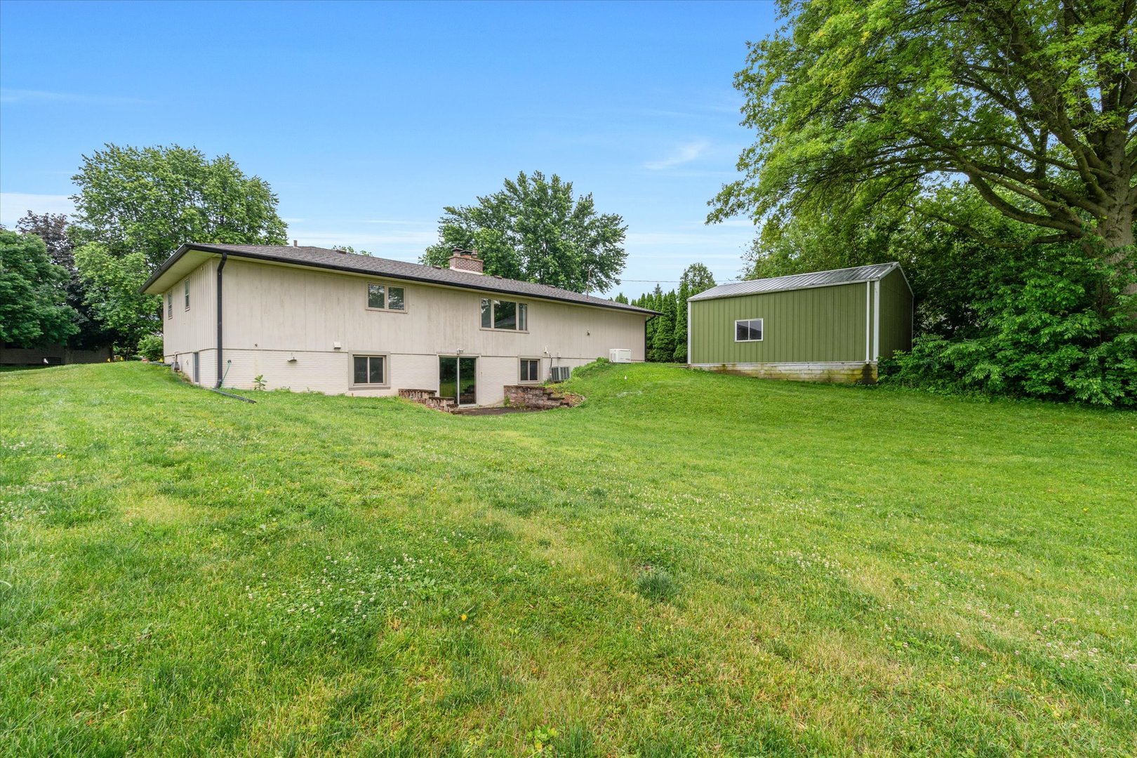 11822 3rd Street Property Photo 9
