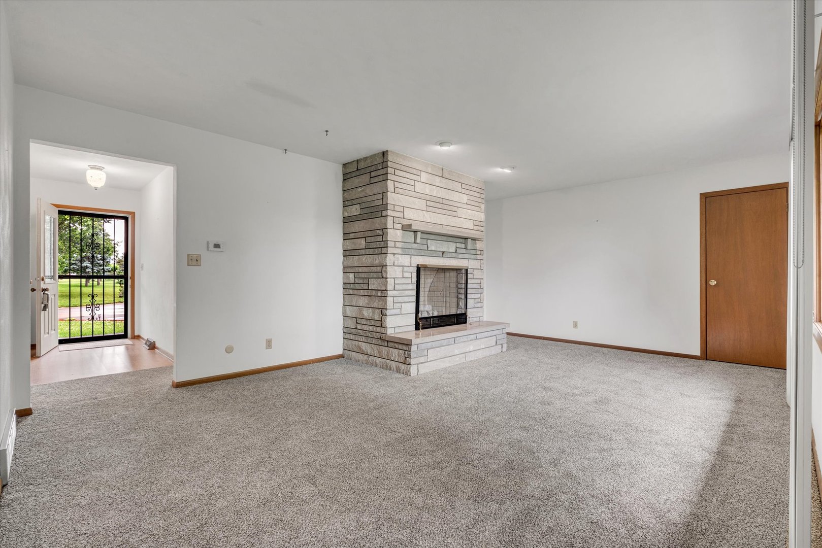11822 3rd Street Property Photo 12